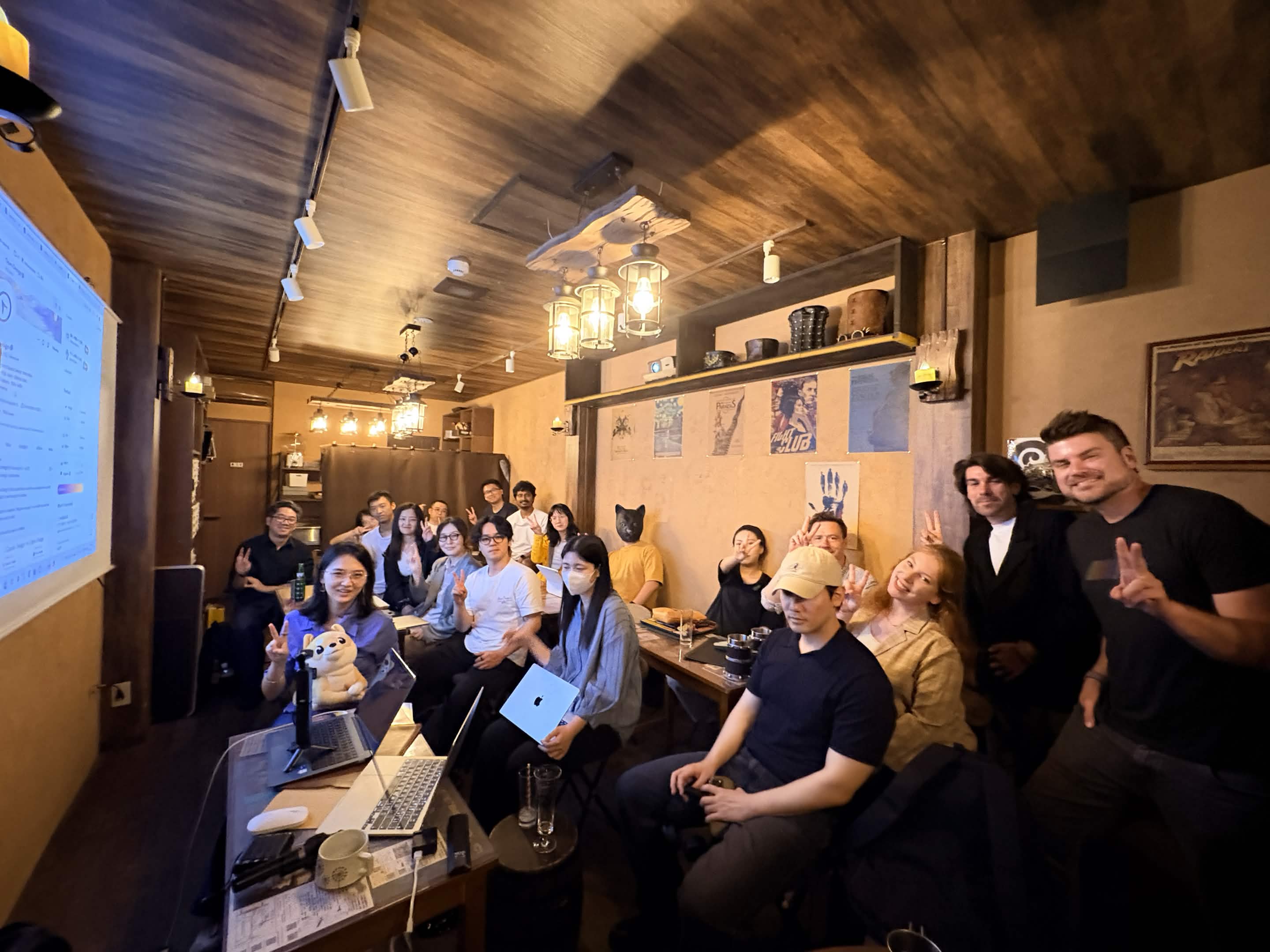 Participants gathered for the Osaka SankiWork meetup